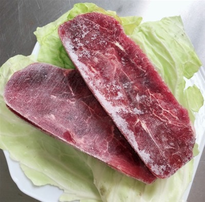 椒鹽無骨牛小排200g  +香草椒鹽珍豬排200g